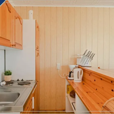 Bungalow Rot Holiday home Uckeritz